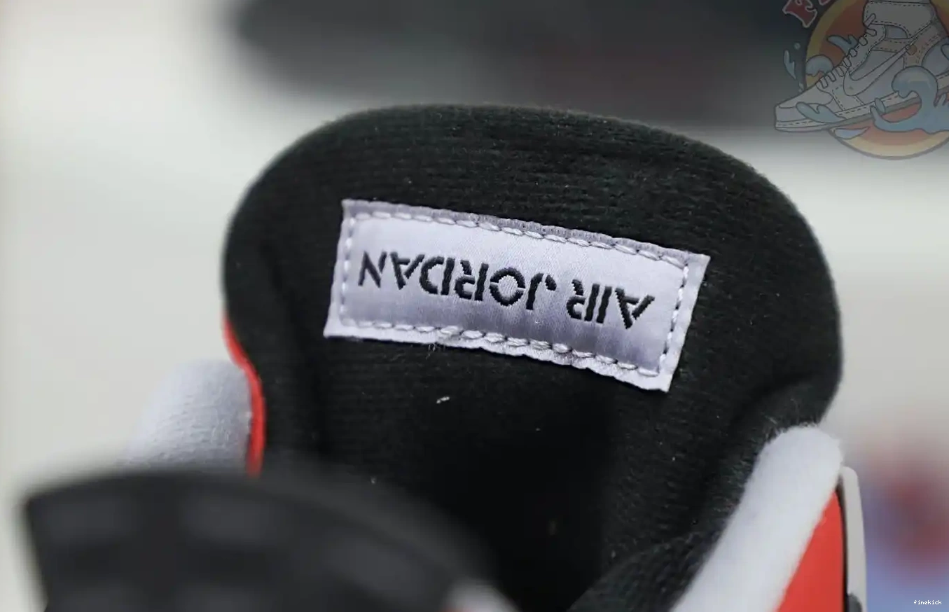 Bravo Jordan Air Jordan4 RetroToro 0520